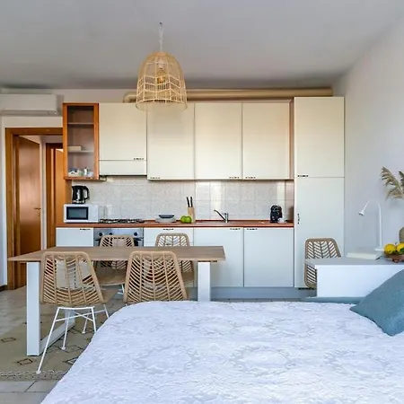 Tartan House -5' Da Pesaro E Holiday home Fano